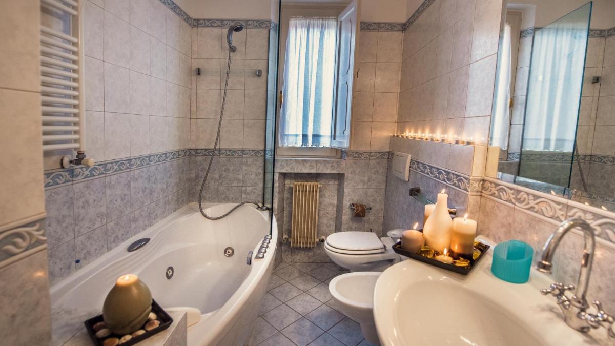Villa Nuba, residenza di charme con terrazza panoramica privata, camino a legna,jacuzzi, ogni comfort in campagna e a solo 5 minuti dal cuore del centro storico di Perugia - Housity