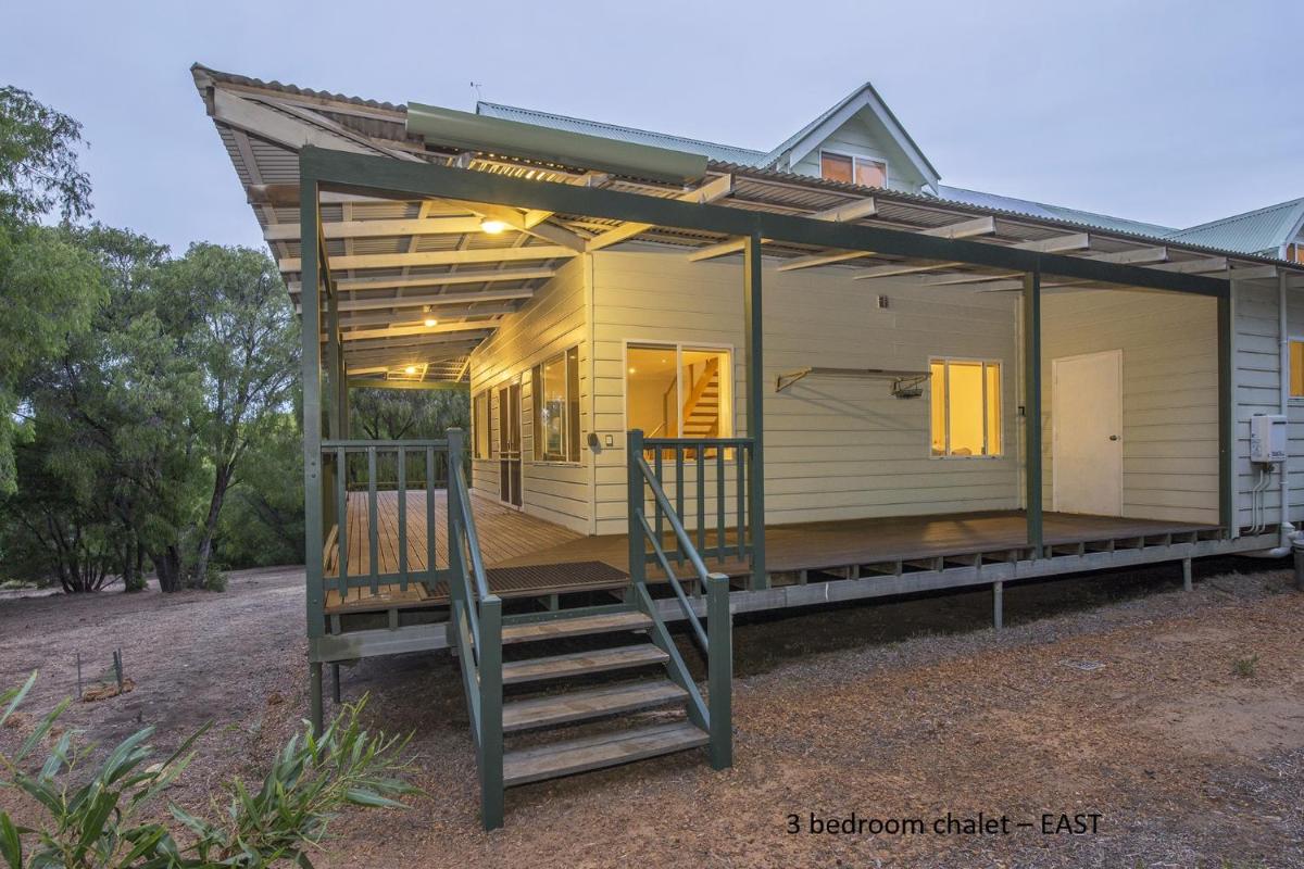 Sea Breeze Chalets Yallingup - Housity