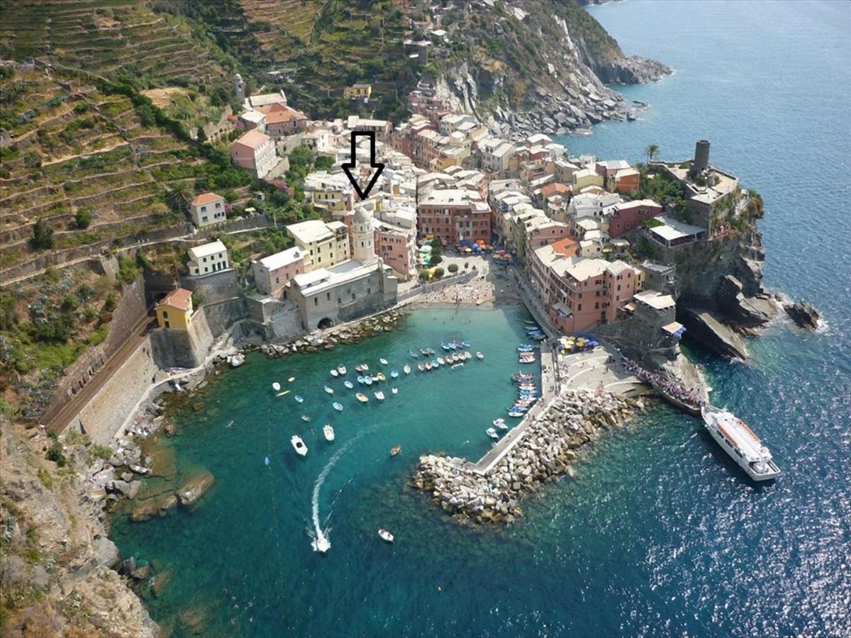 Ludovica Studio - Backpackers House Vernazza - Housity
