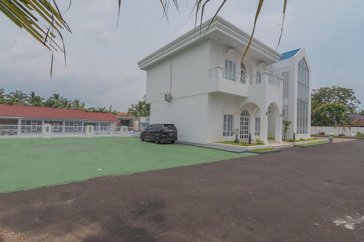 Suitetrails - RedDoorz Syariah @ Villa Grand Mutiara Tasikmalaya