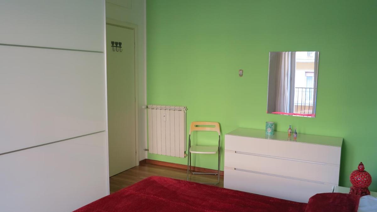 Laura House - Housity