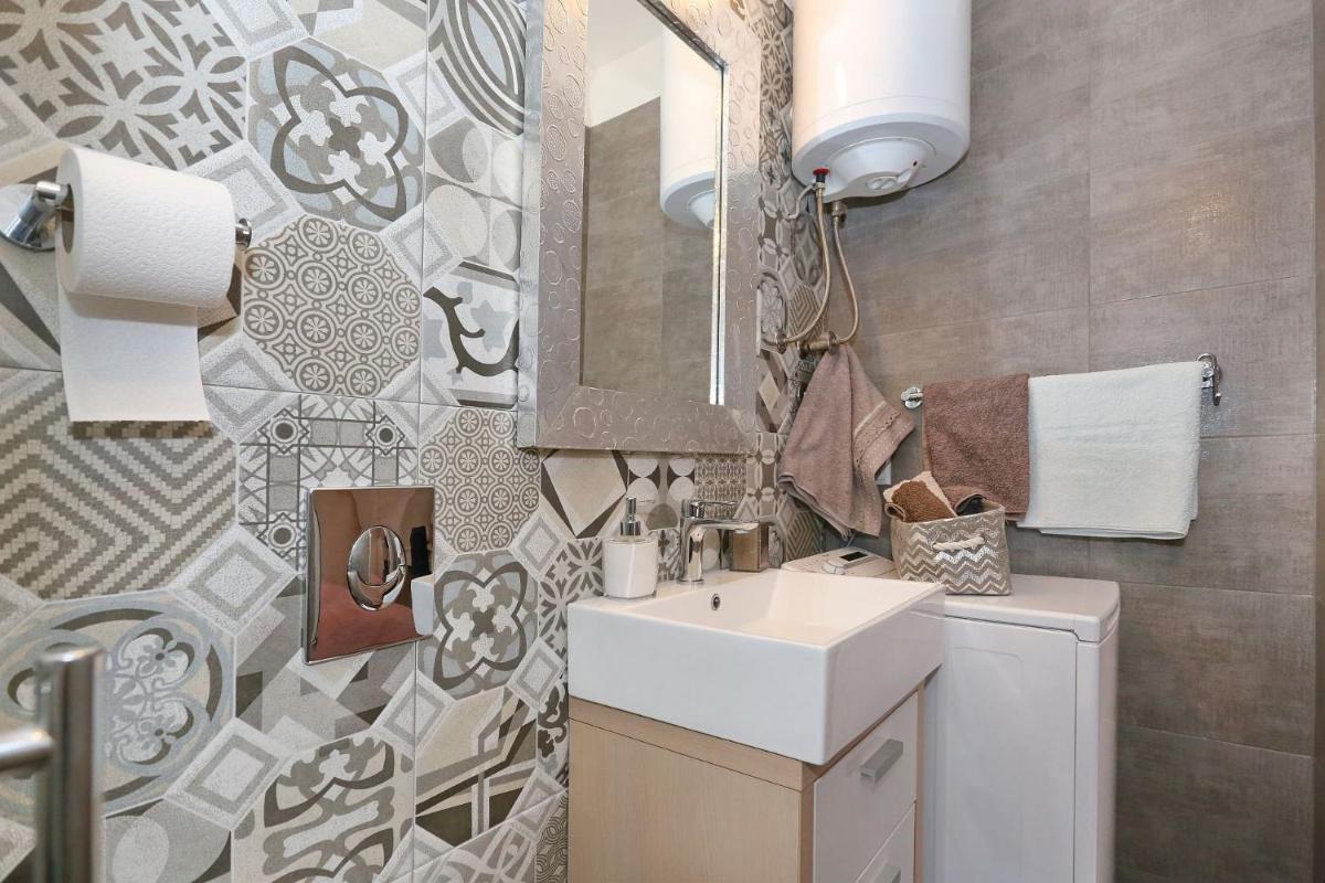 Apartments Mediteranea 1 - Hizvo