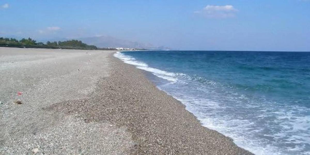 Seaview Apartment by the Beach in Sicily - Housity