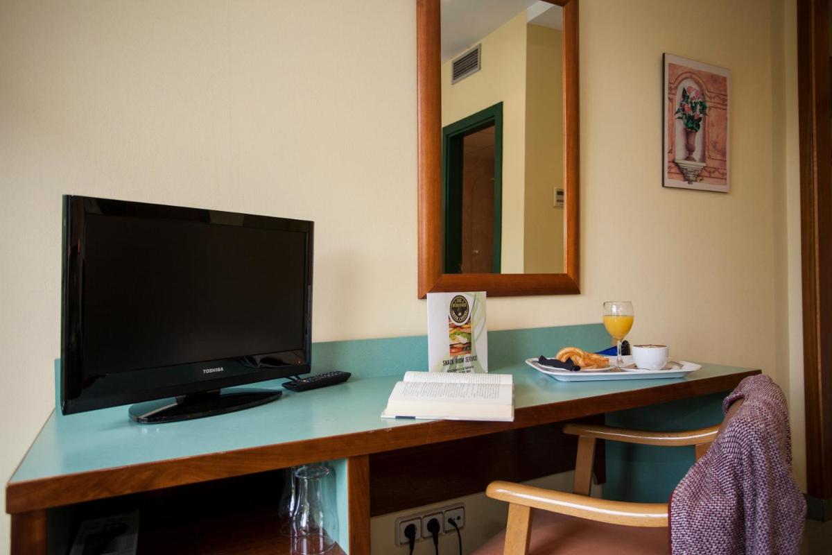 Hotel Jardín de Aranjuez - Housity