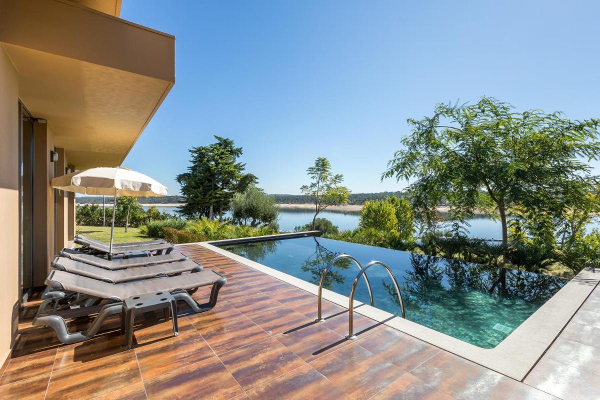 A piscina em ou perto de AP Lago Montargil - Conference & SPA