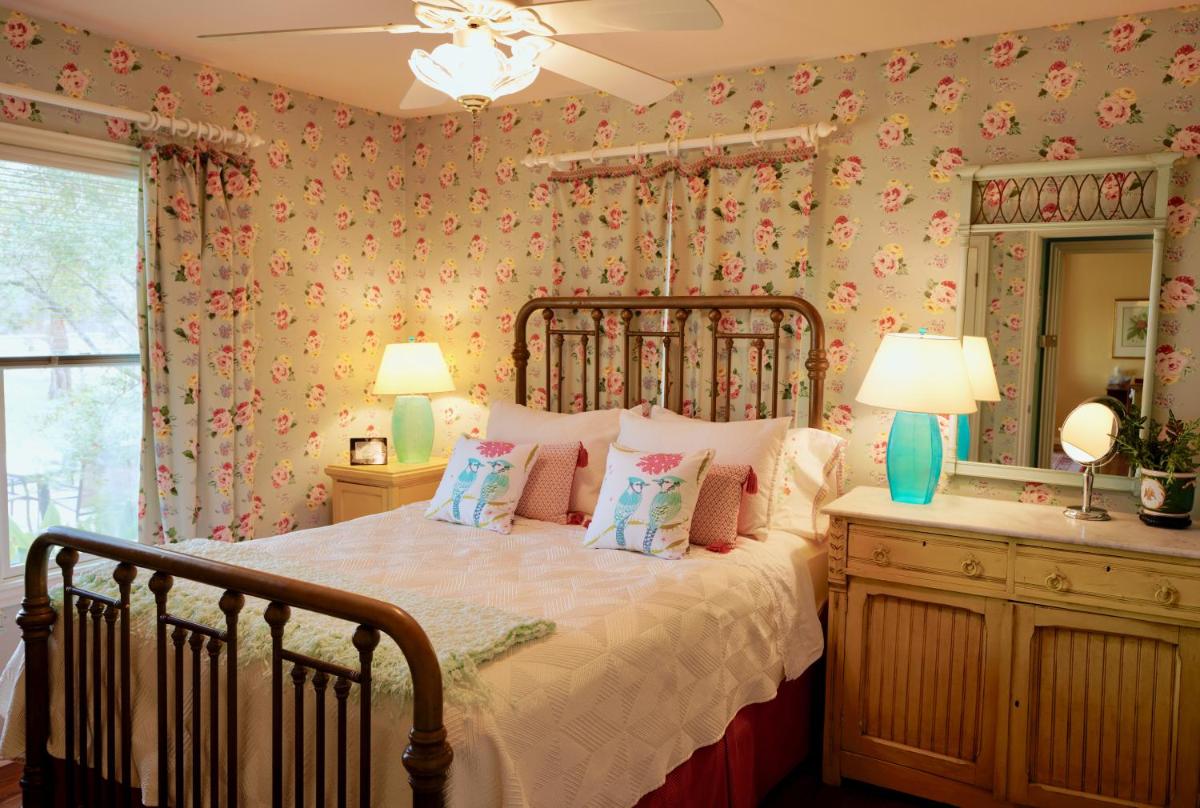Onion Creek Cottage - Housity