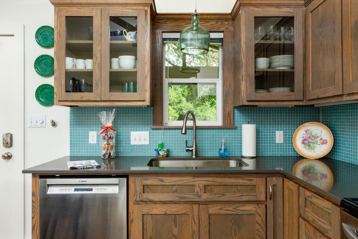 Bear Creek Cottage - Housity