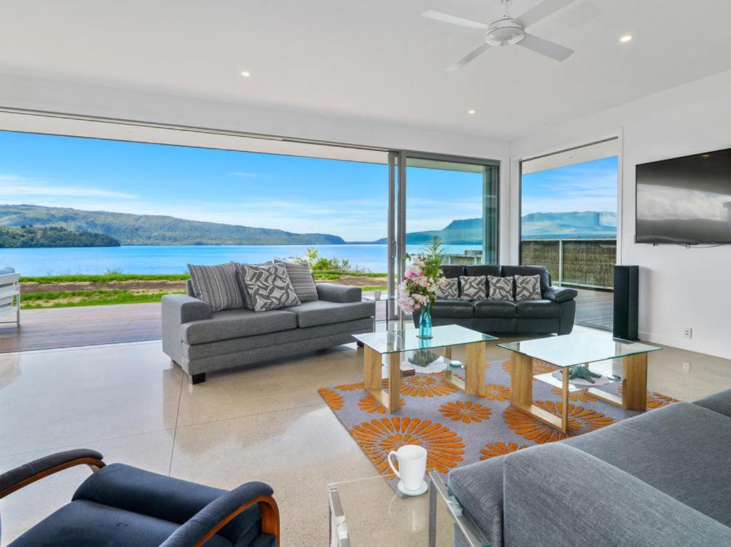 Mana Sarovar - Lake Tarawera Home - Housity