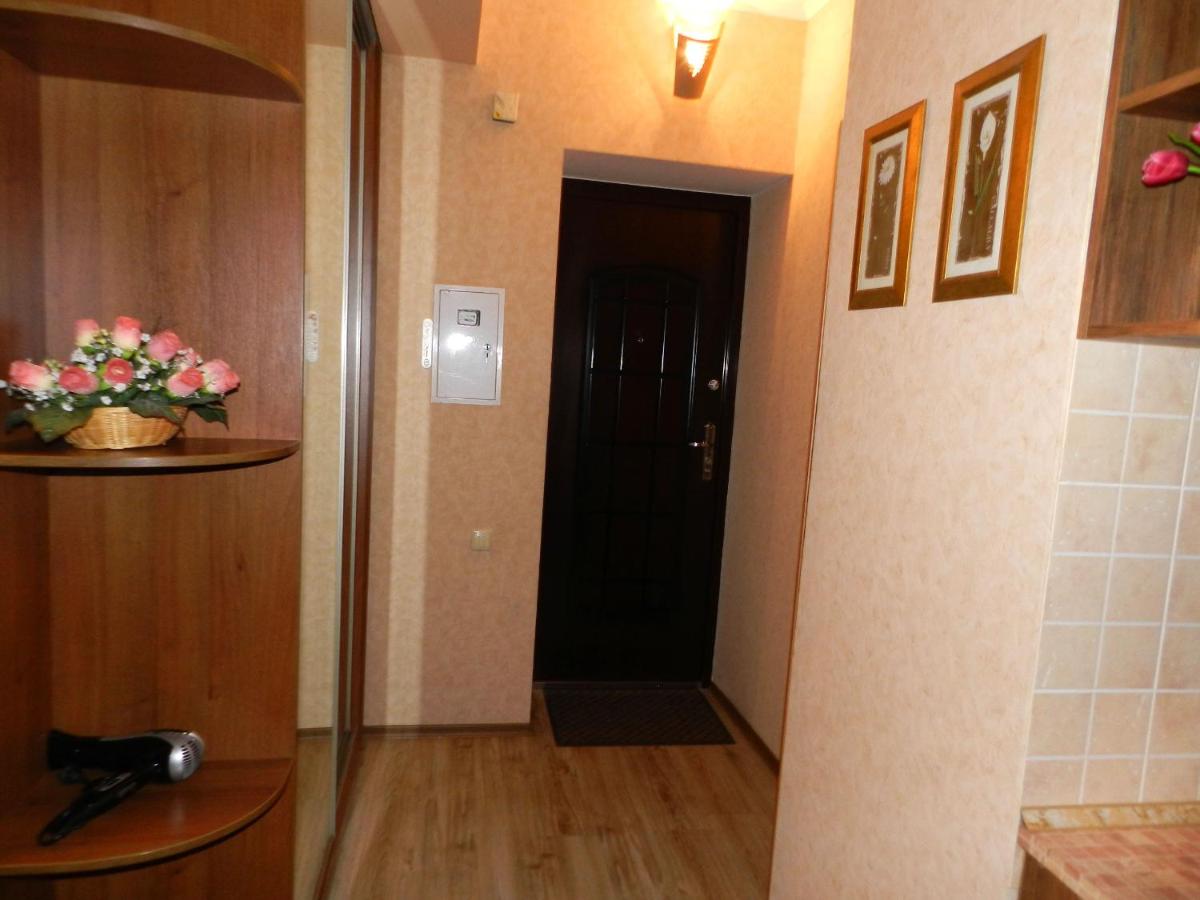 1-room View Apartment on Sobornyi Avenue 169, by GrandHome - Housity