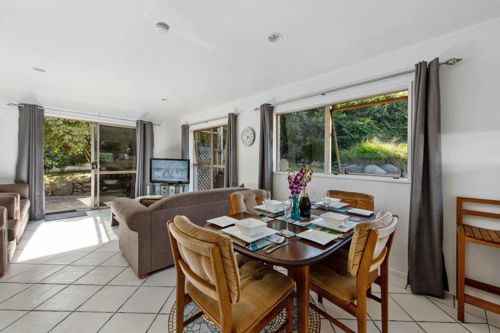 Sandcastles on Tay - Mt Maunganui Holiday Home - Housity