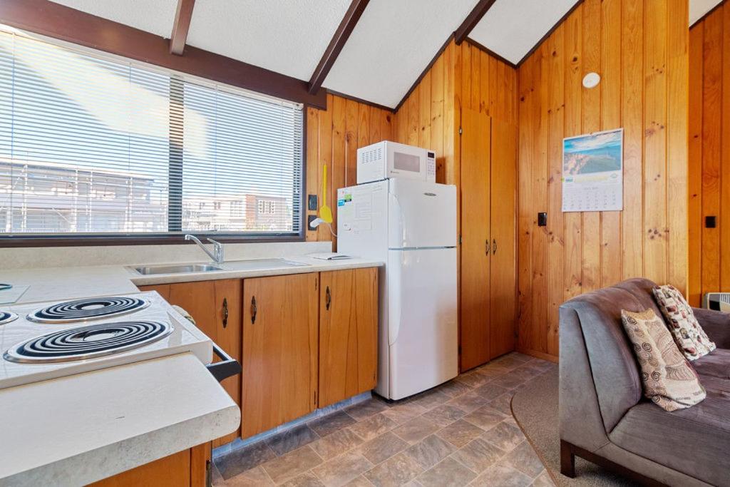Downtown Mountview - Mt Maunganui Holiday Home - Housity