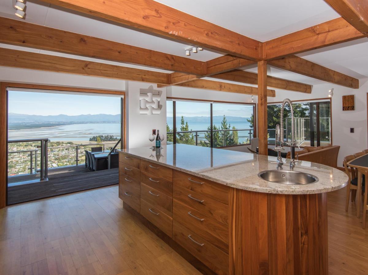 Eagles Nest Nelson - Nelson Holiday House - Housity