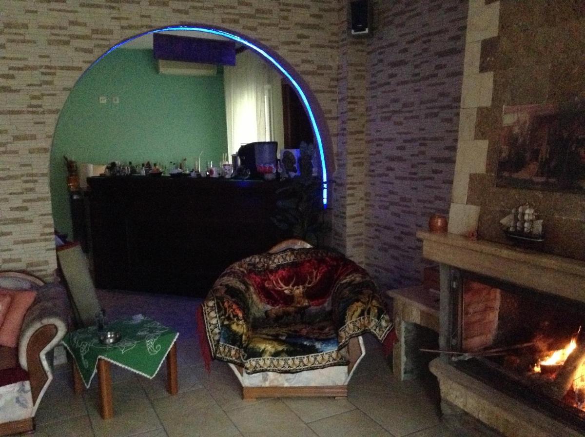 Familia Hotel - Housity