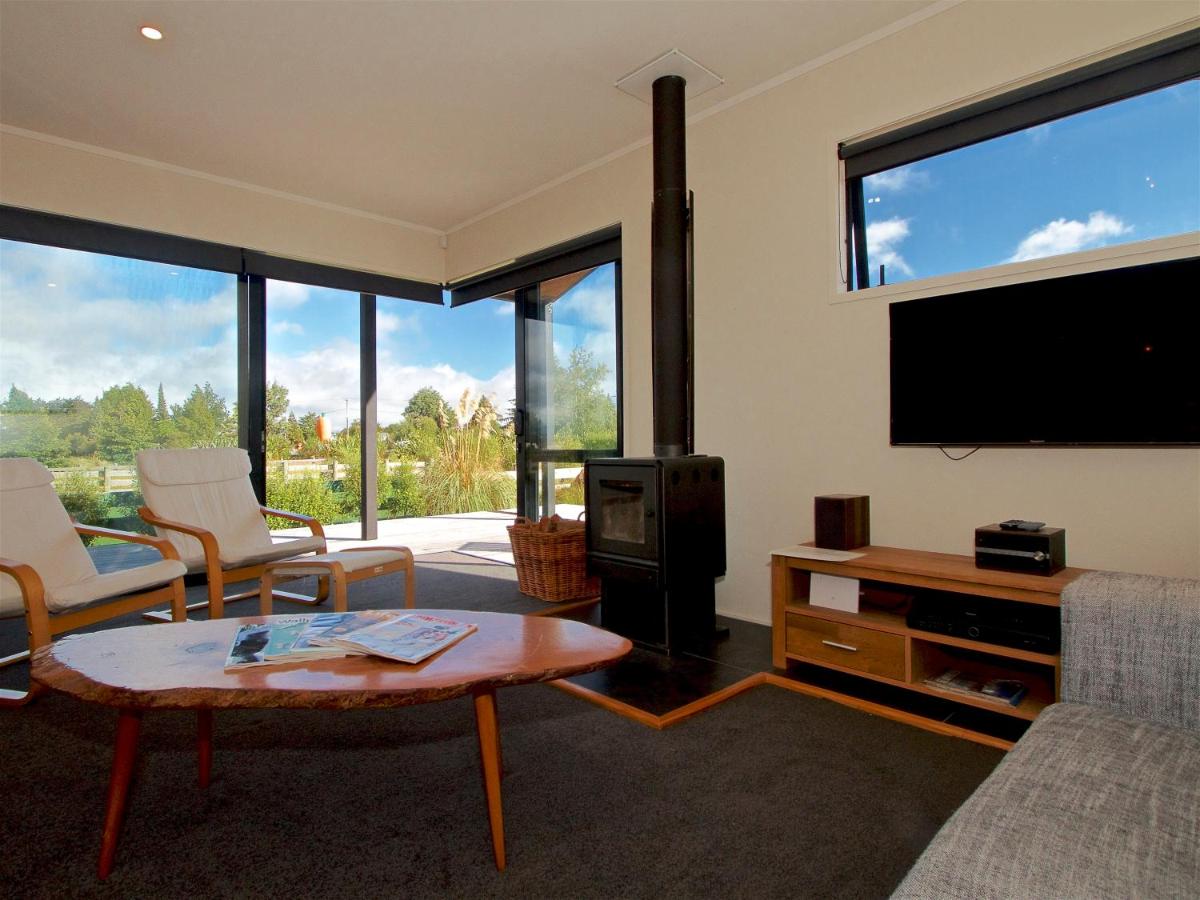 Suitetrails - Mountain Revival - Ohakune Holiday Home