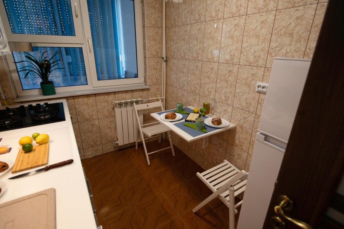 White Glamour - Housity
