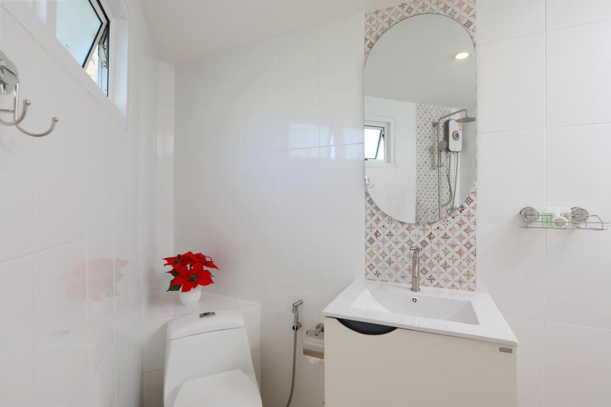 Kata White Villas - Housity