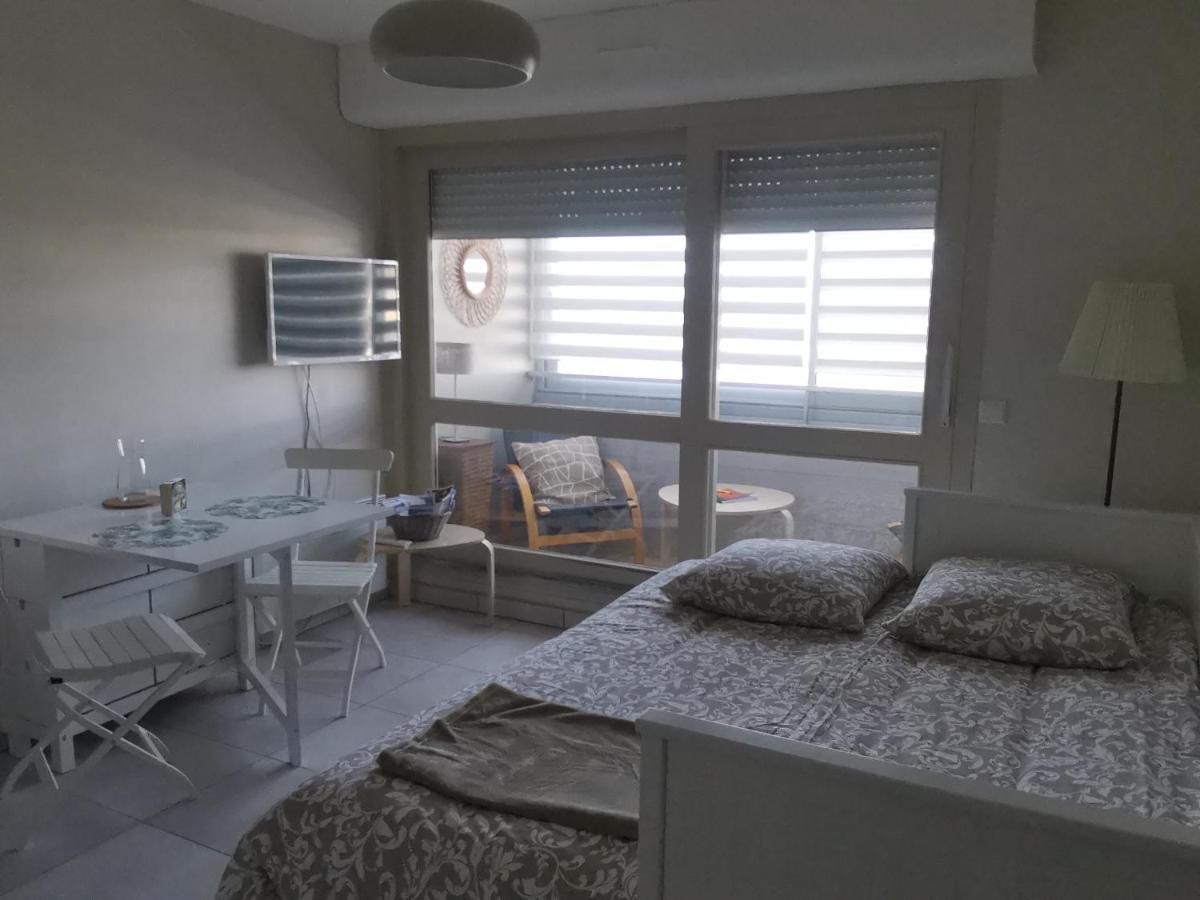 L' Accostage - Housity