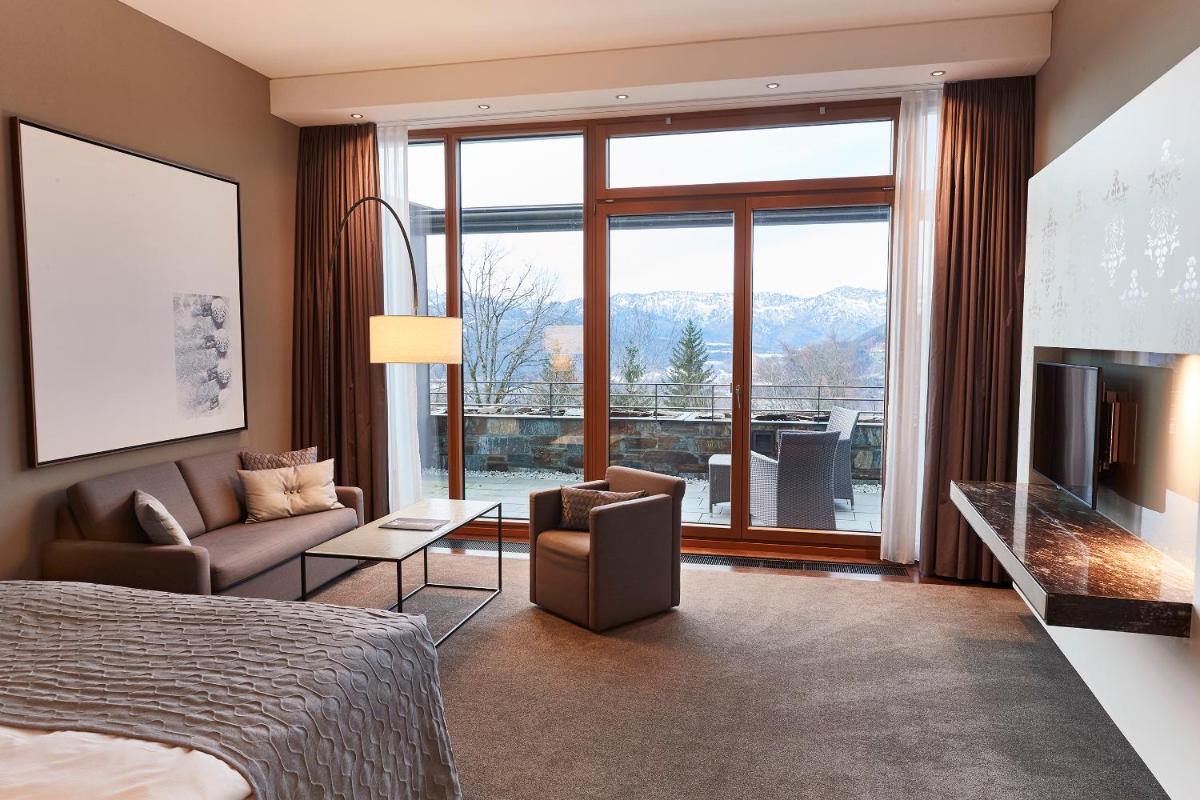 TV/Unterhaltungsangebot in der Unterkunft Kempinski Hotel Berchtesgaden