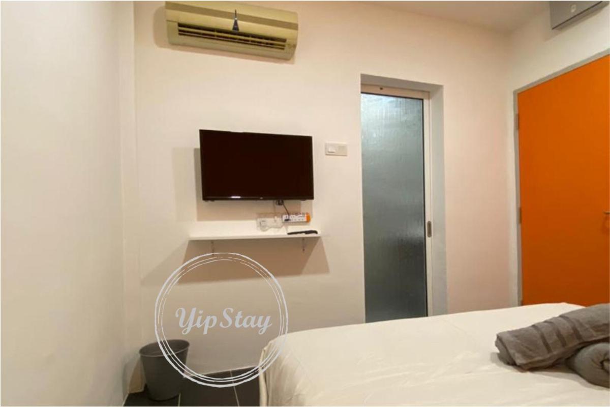 YipStay - Housity