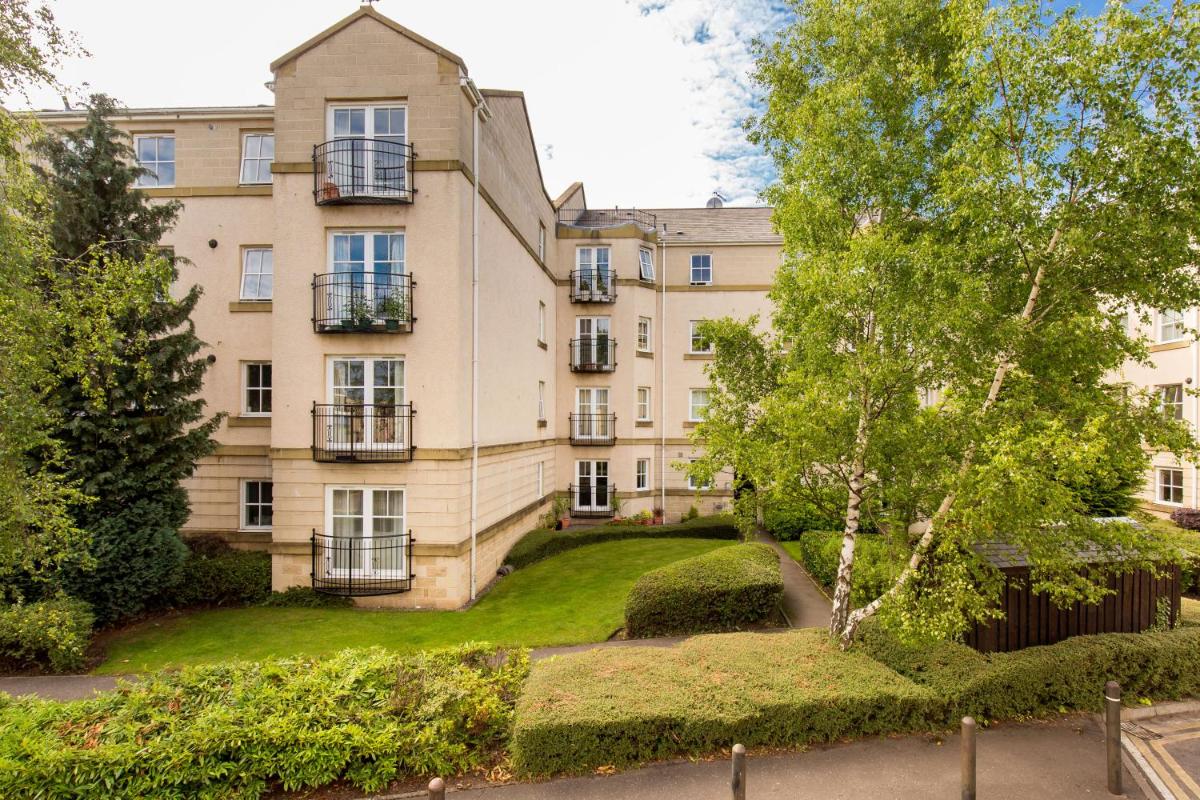 Huntingdon Place - 415 - Housity