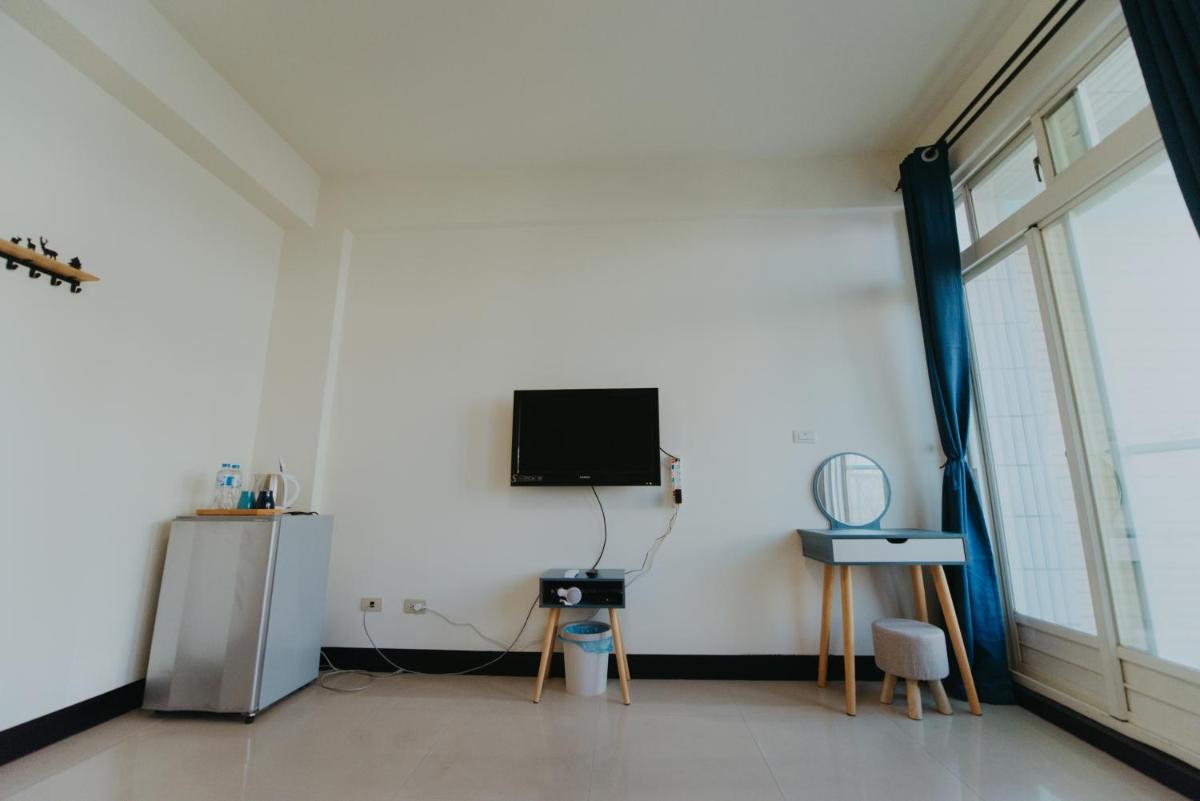 Wei ting min su waiting - Housity