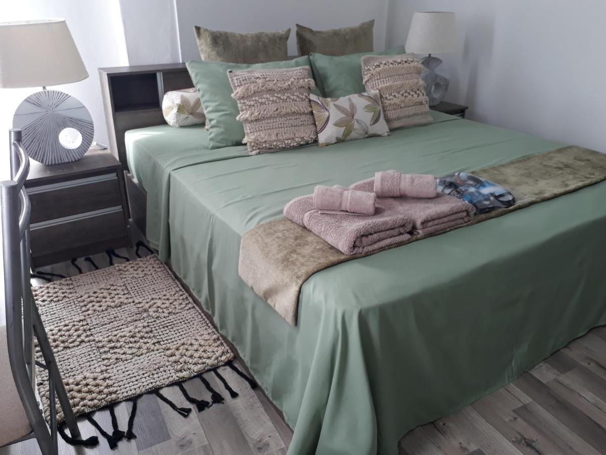 Hello Guest House - Housity