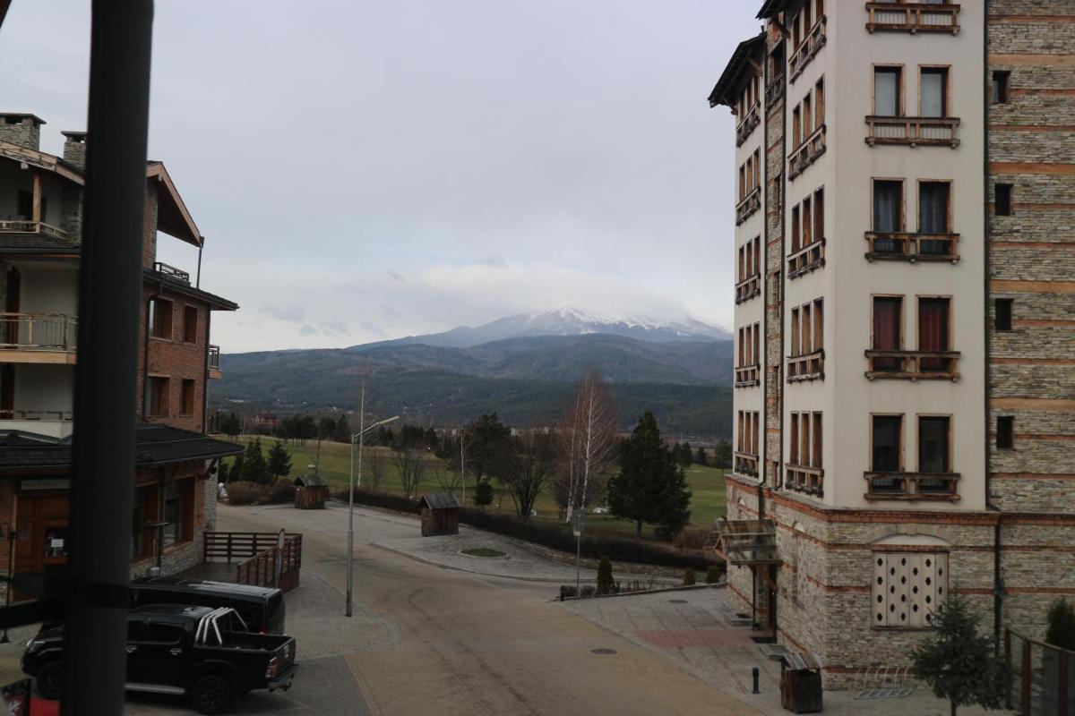 Suitetrails - Pirin Golf White Apartments