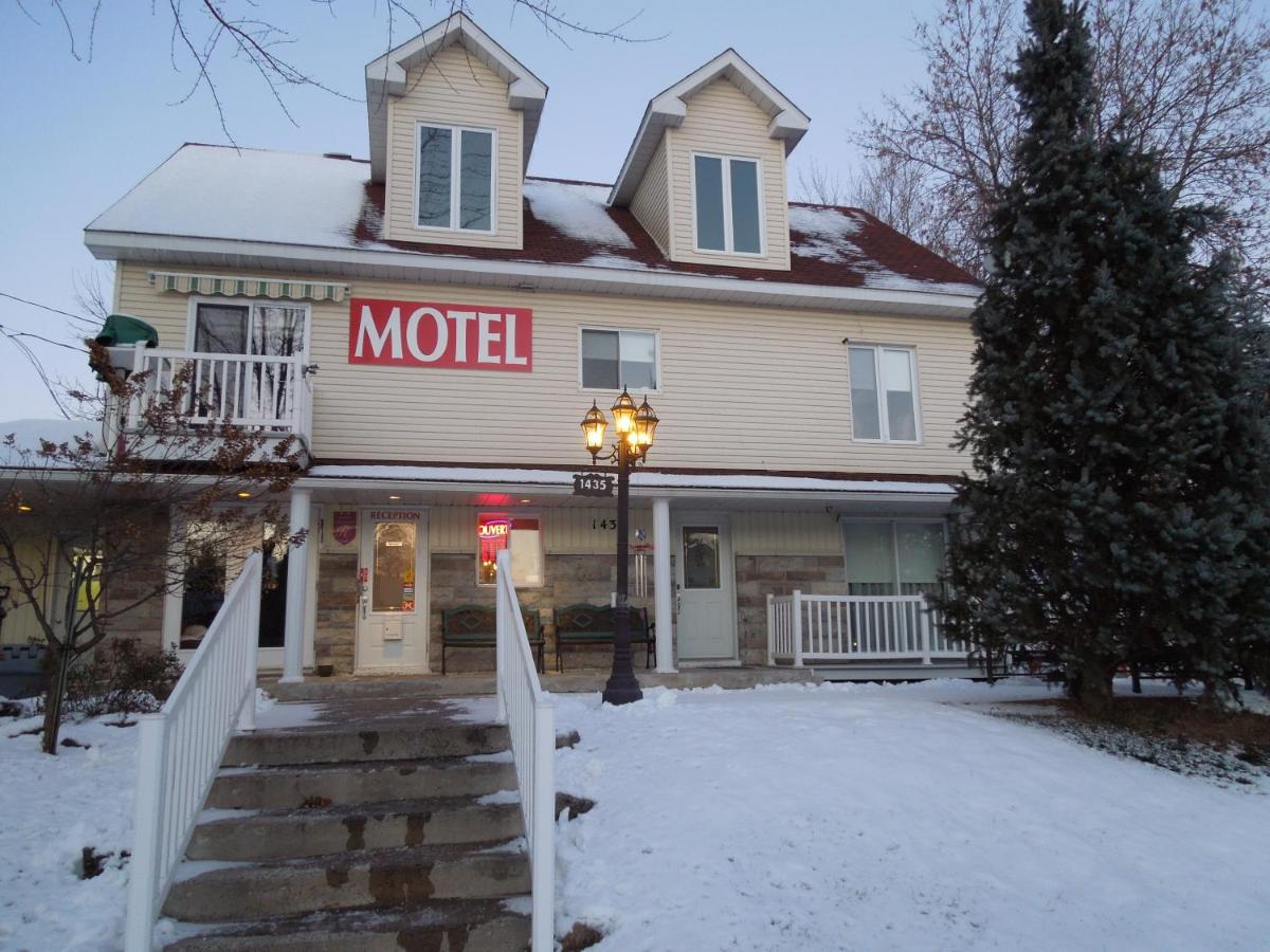 Motel Derfal - Housity