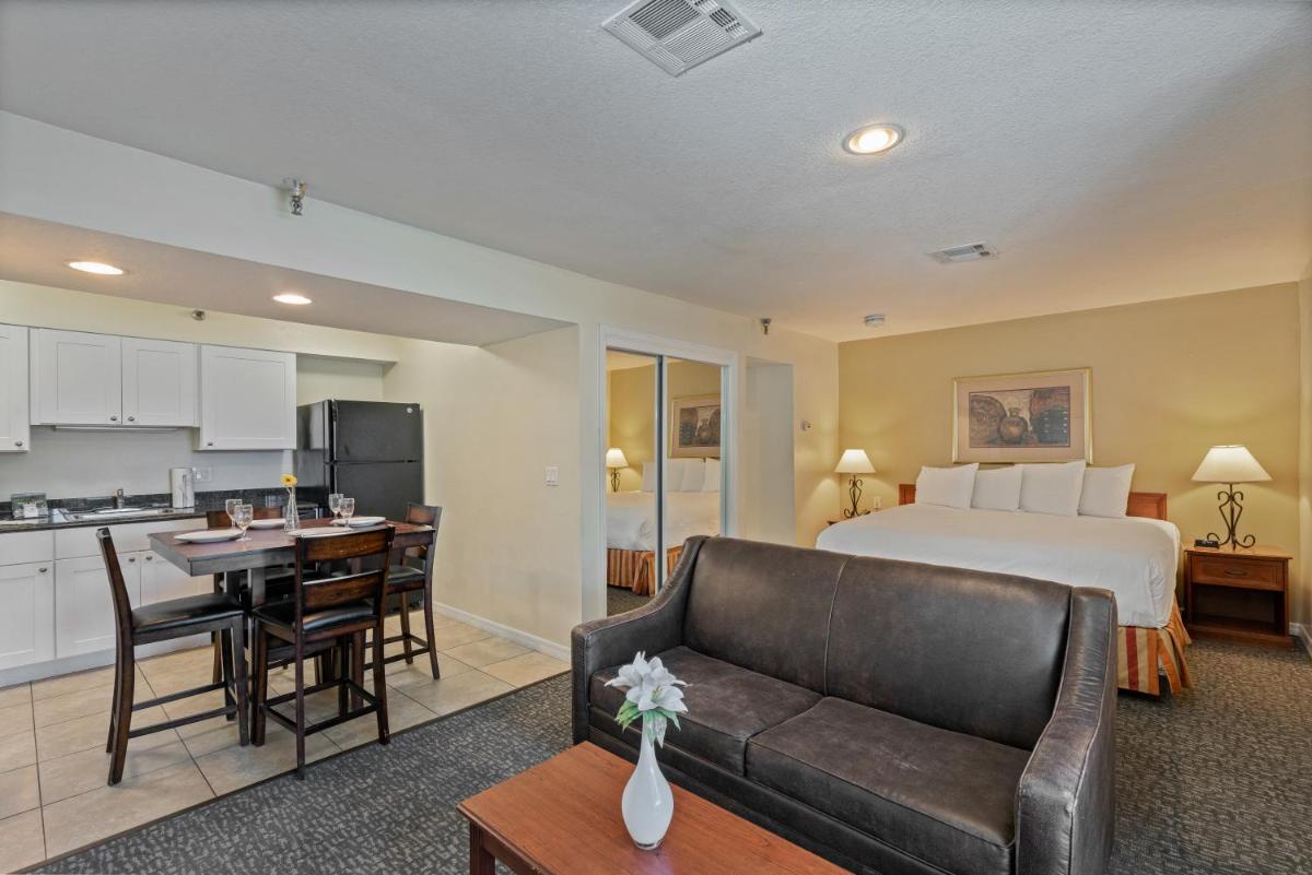 Chase Suite Hotel Rocky Point Tampa - Housity