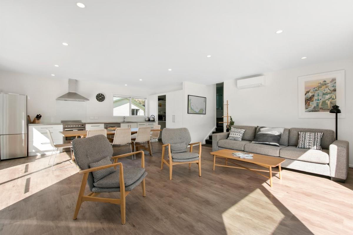 The Waihi Beach House - Waihi Beach Holiday Home - Housity