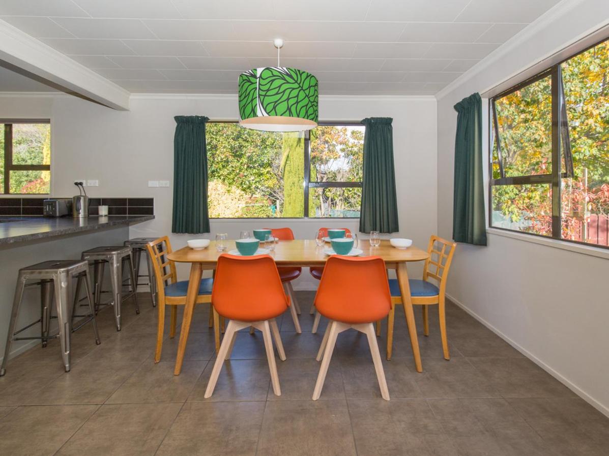 Suitetrails - Kowhai Cottage - Wanaka Holiday Home