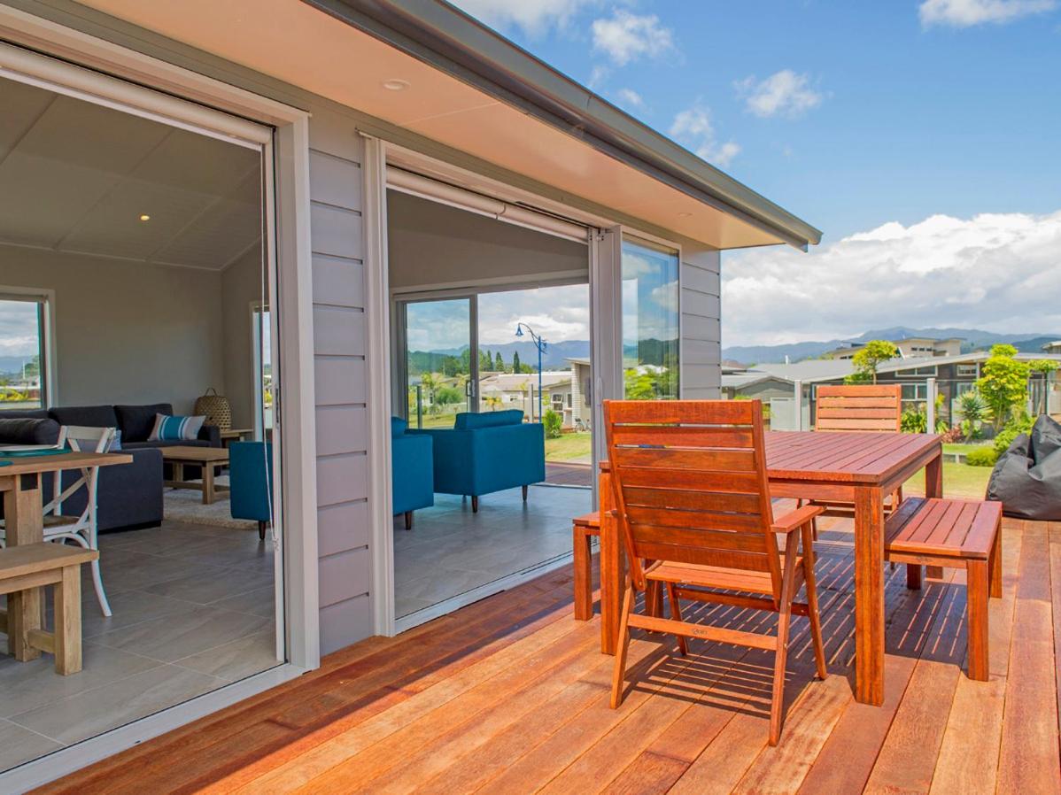 Tattletails Rest - Whitianga Holiday House - Housity