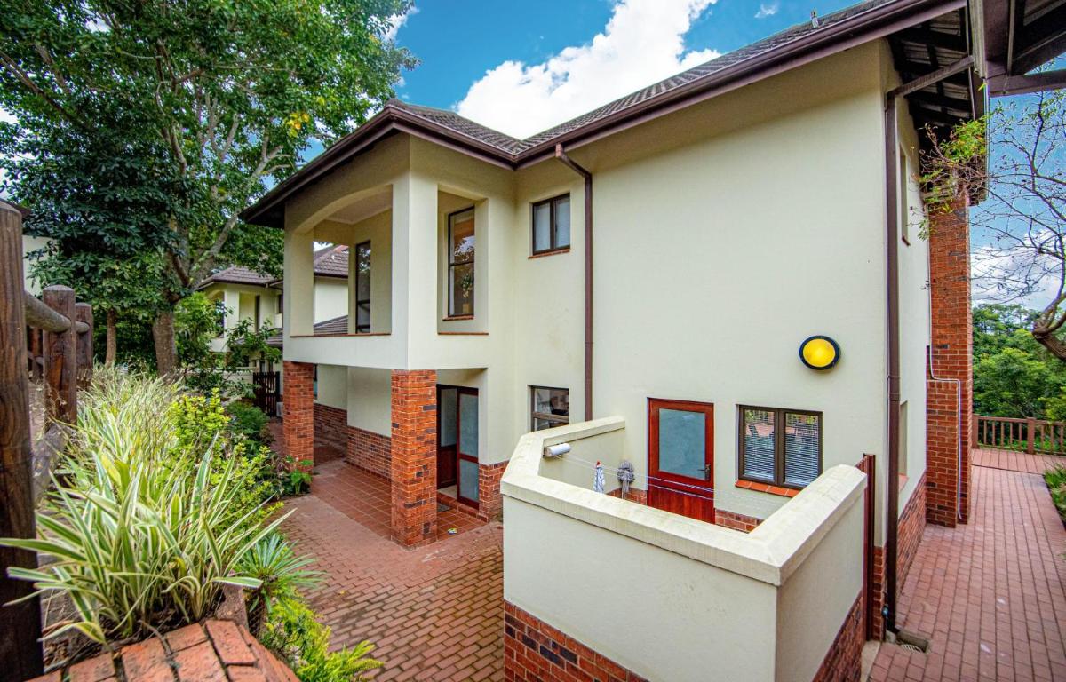 Turnberry House T16 - Selborne Golf Estate - Hizvo