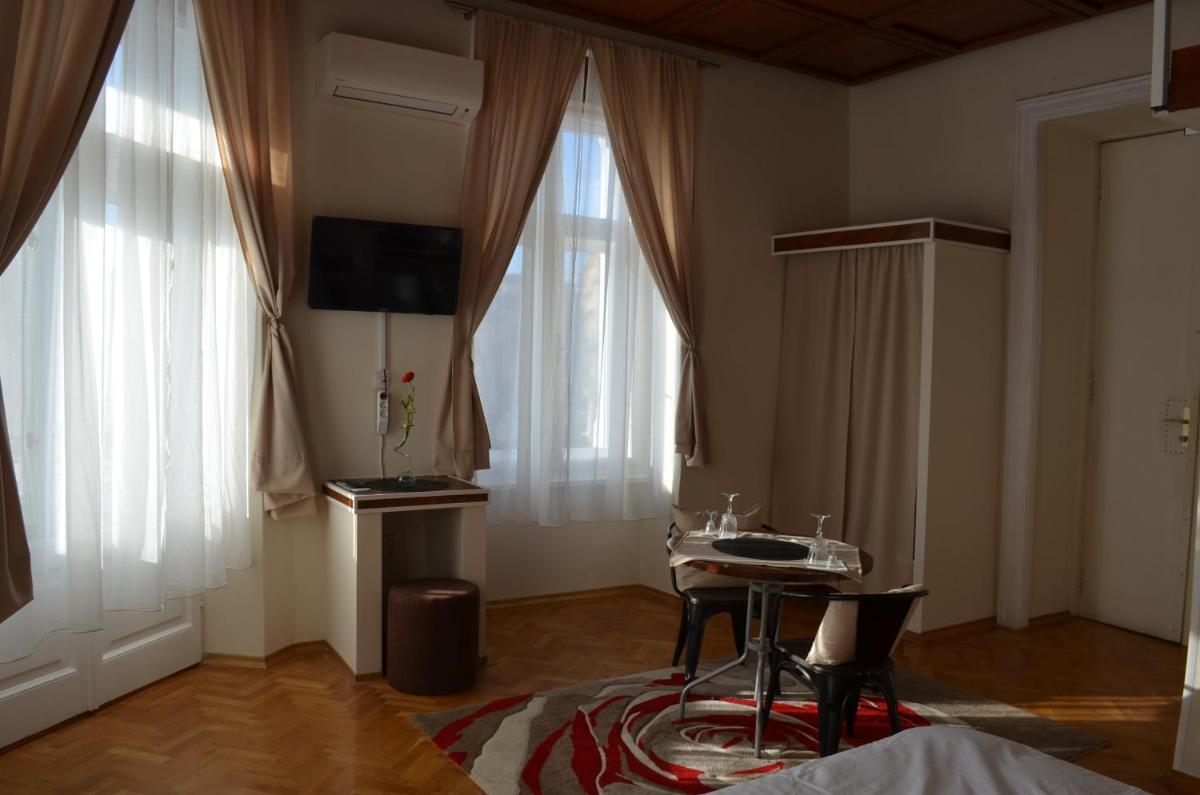 Rooms & Apartments Infinity - Housity