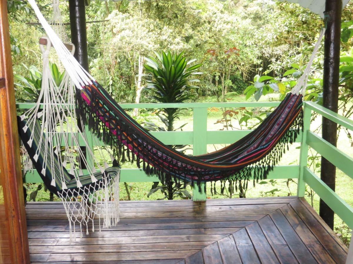 Mindo Eco Chalet con Rio y Cascada - Housity