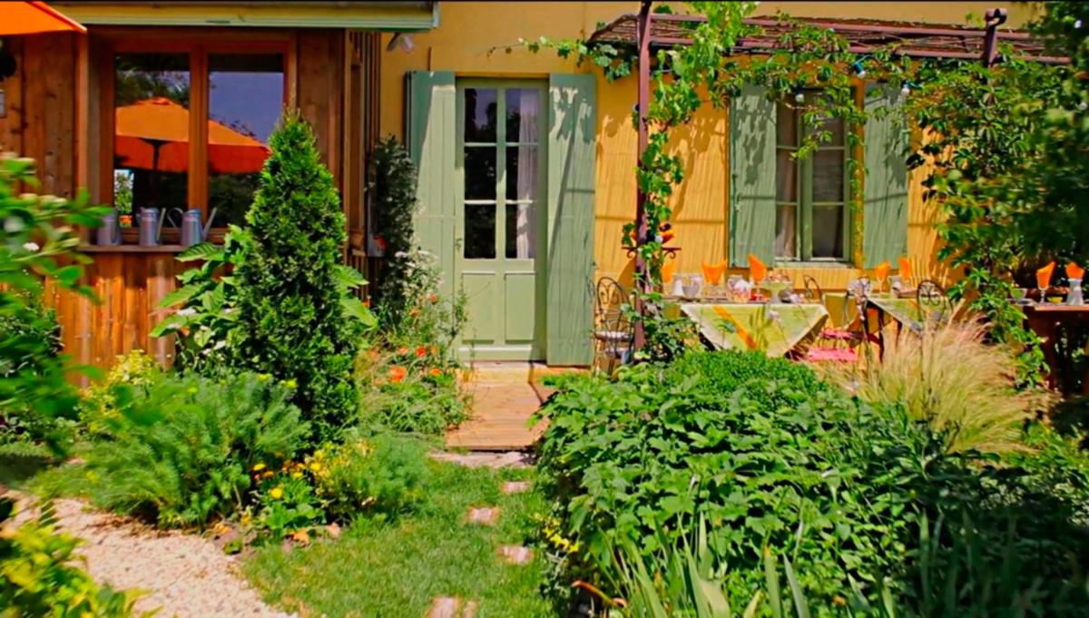 Maison Au Jardin - Housity