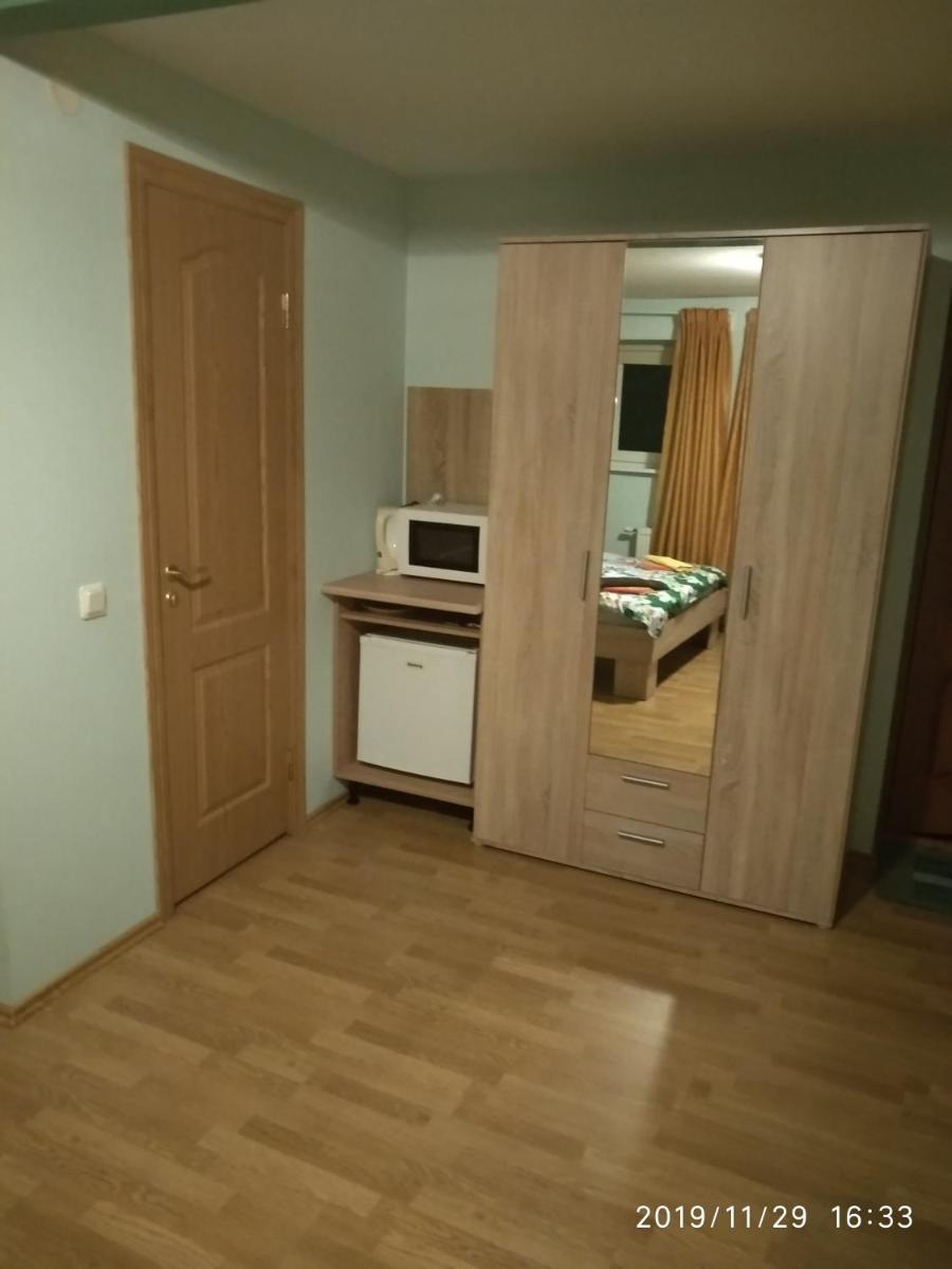 arkHouse - Housity