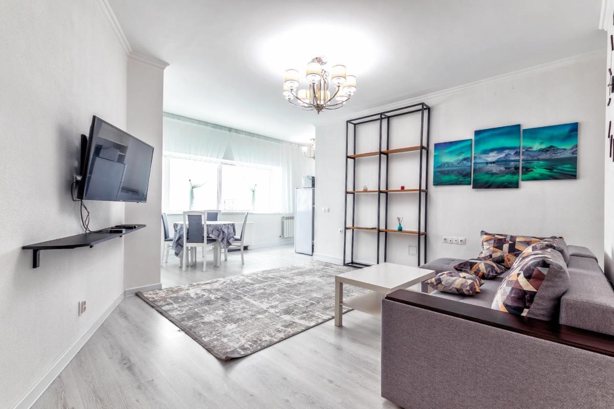 Apartment on Dostyk 5 - Housity