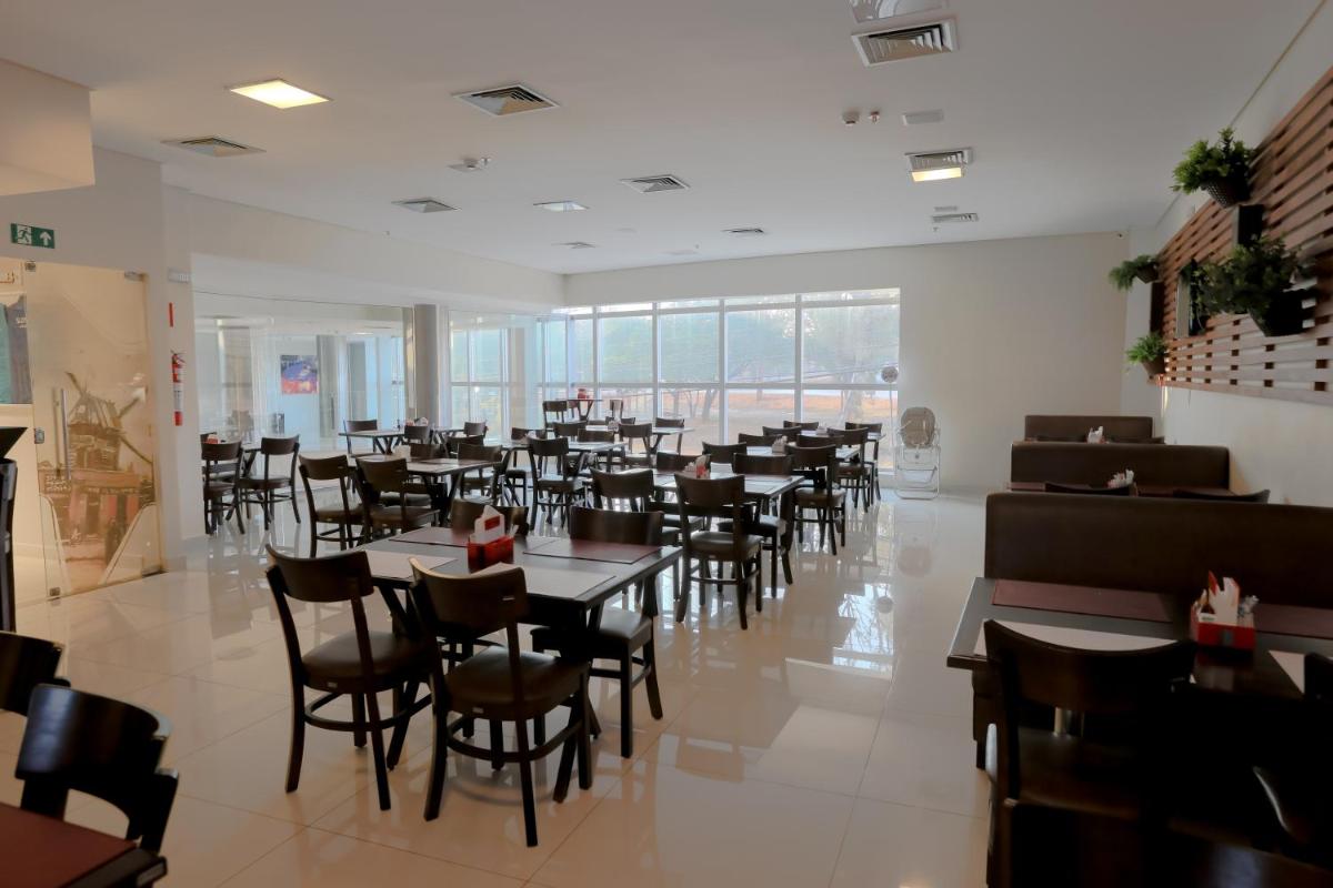 Hotel Amsterdam Montes Claros - Housity