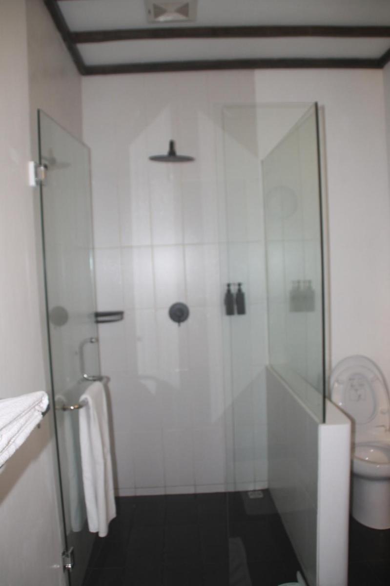 Cabin 2 - Housity