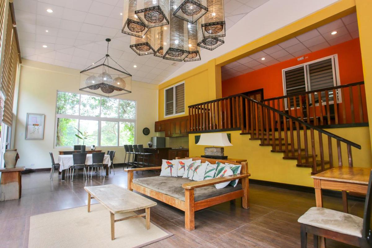 Peaceful Forest Haven 3 BR - Bangkong Kahoy Valley - Housity