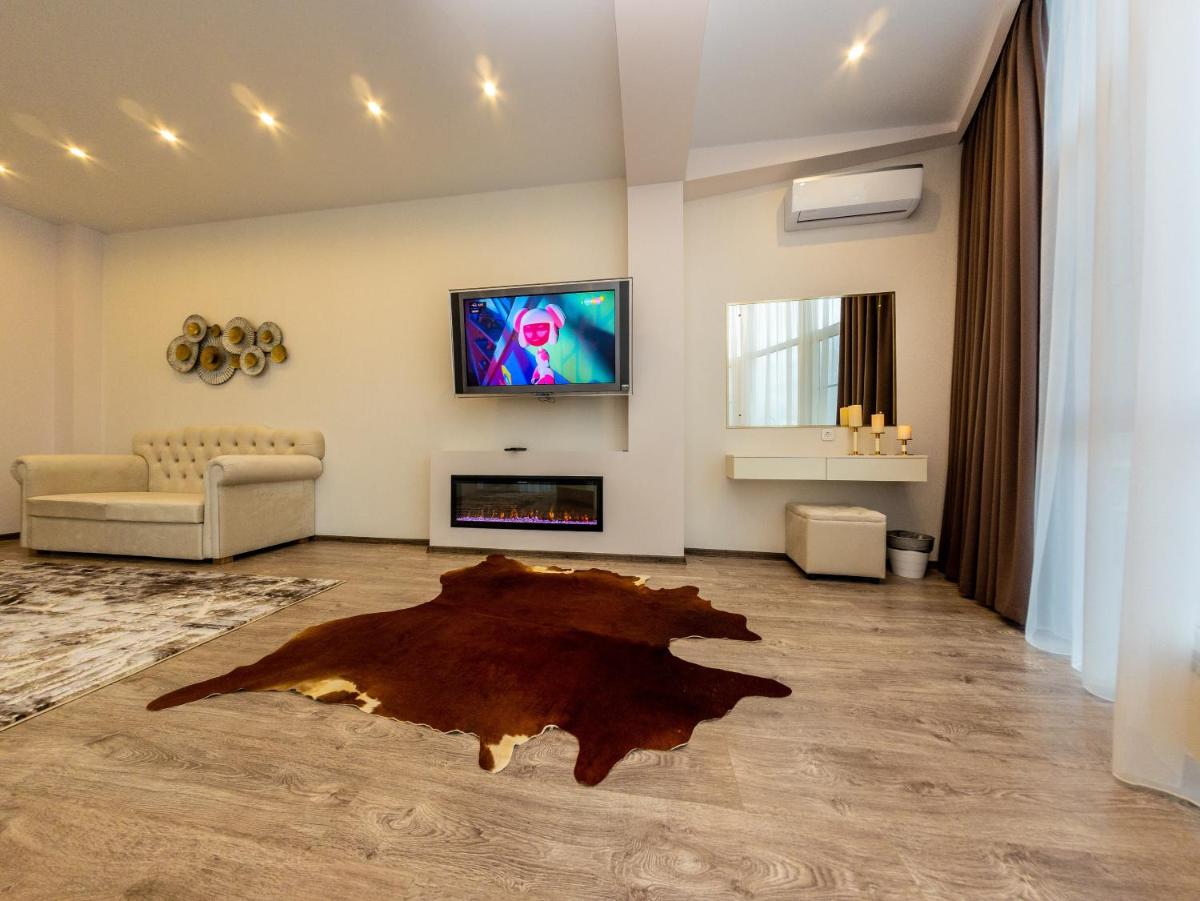 Captain Hotel - Housity