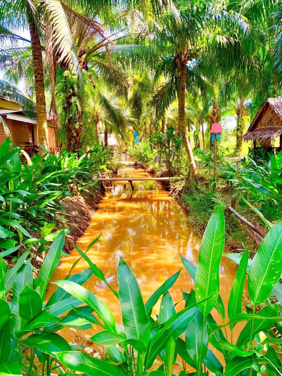 Lantacoconutgardenbungalow - Housity