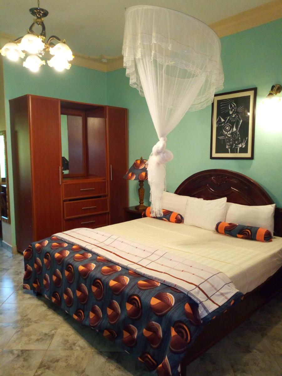 Peniel Beach Hotel - Housity