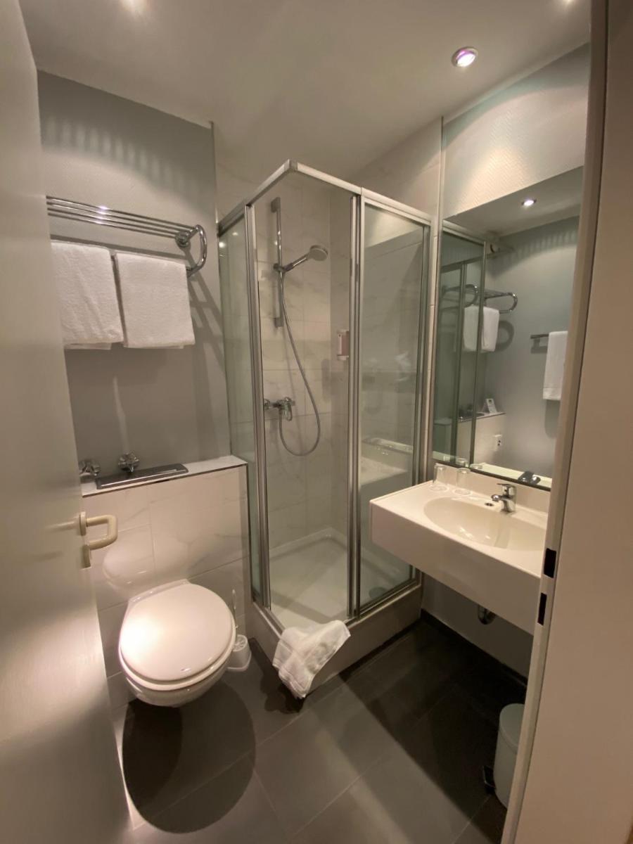 Park Hotel Hamburg Arena - Housity