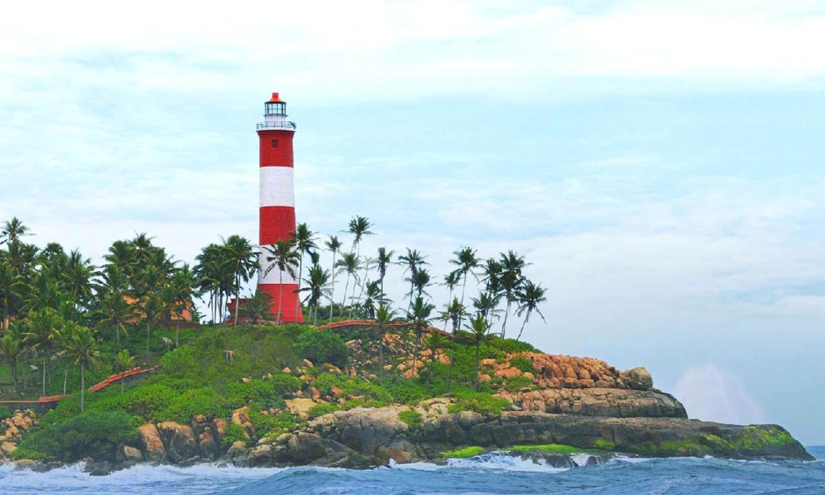 Gokulam Grand Turtle On The Beach - Housity