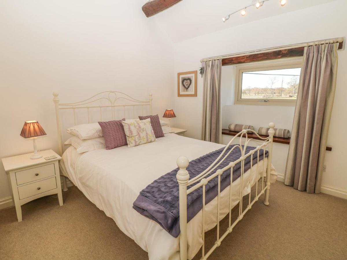 Bullace Barn - Housity
