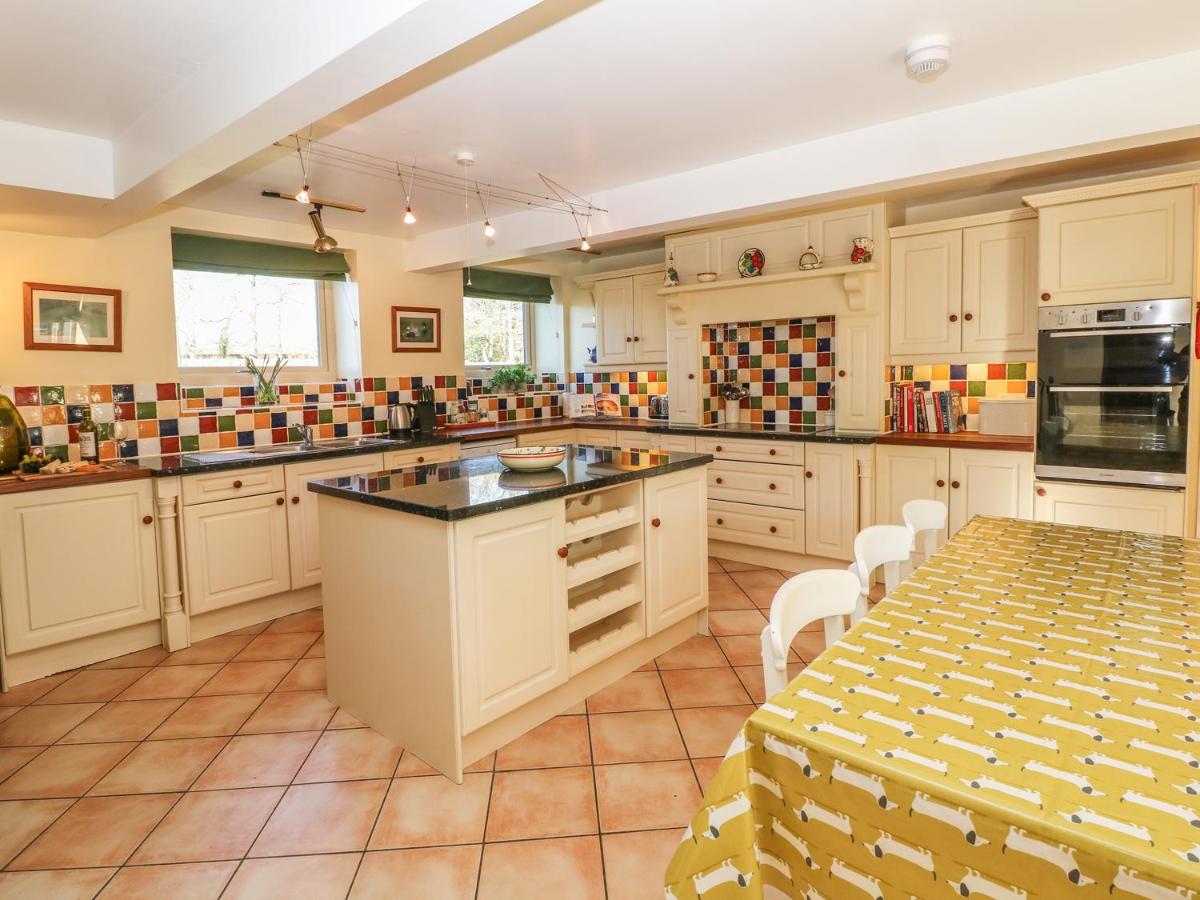 Bullace Barn - Housity