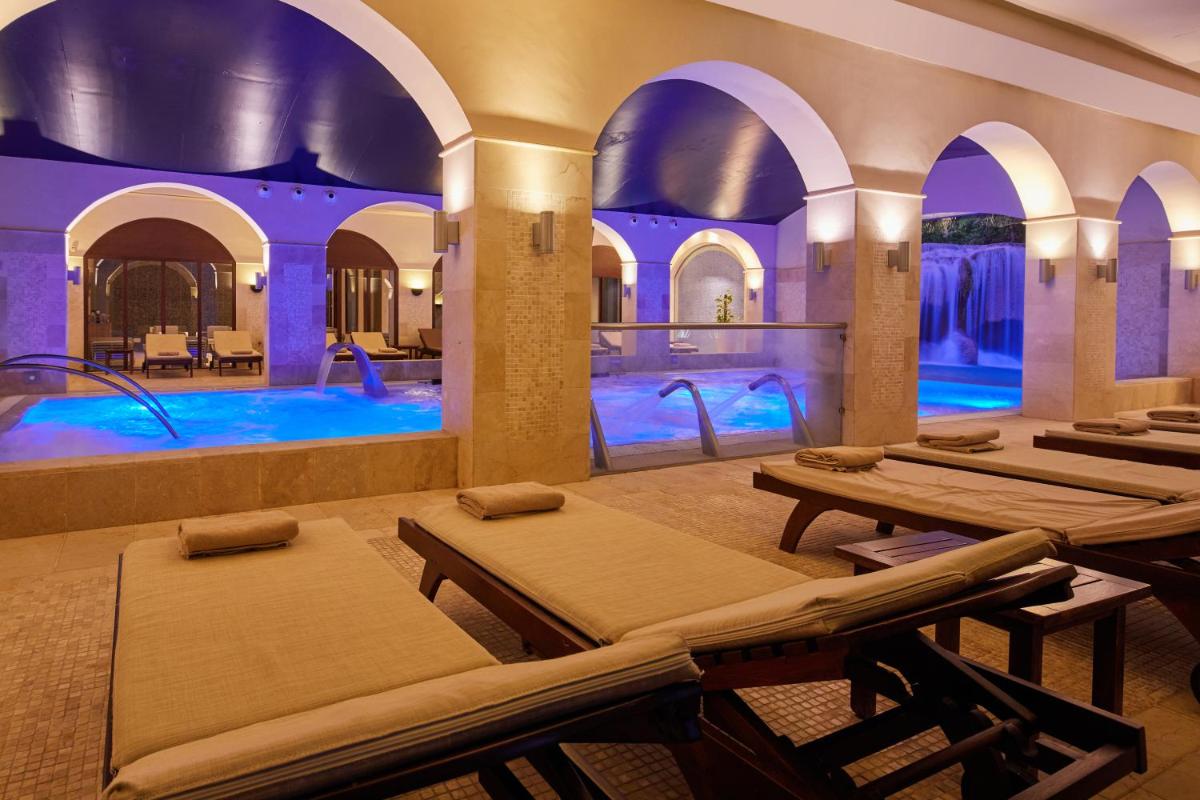 Piscina en o cerca de Secrets Lanzarote Resort & Spa - Adults Only (+18)