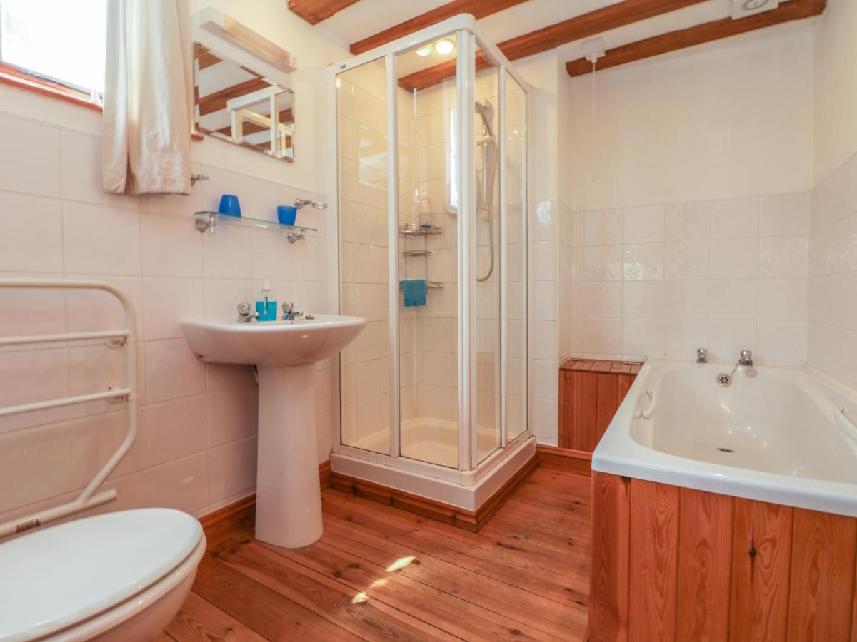Abbey Cross Barn - Housity